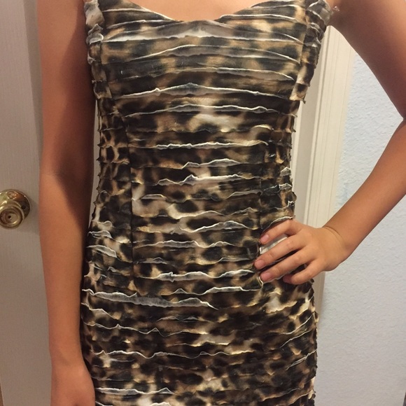Formal Dress - Picture 4 of 4