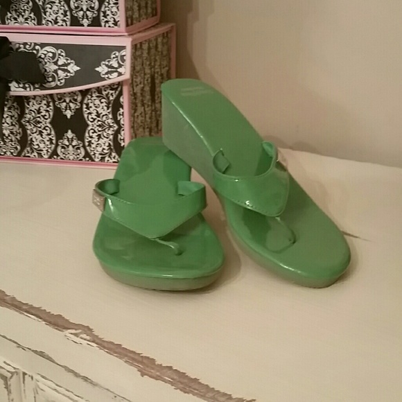 Simply Vera sandles