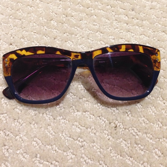 Zara navy/tortoise sunglasses