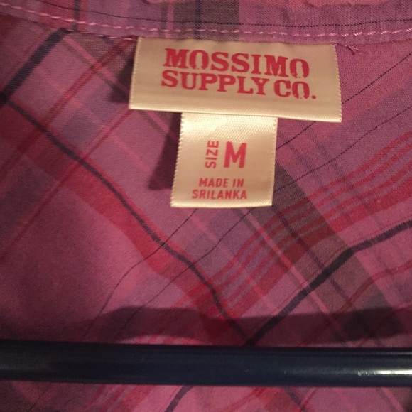 Mossimo button down - Picture 2 of 2