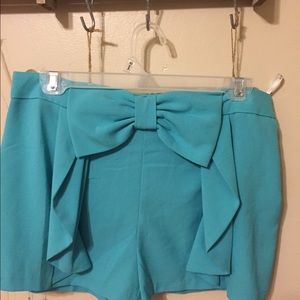 Bow front shorts