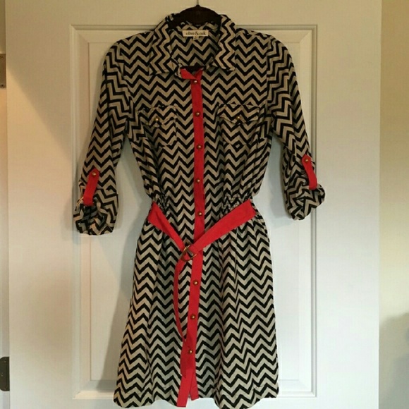 Olive & Oak Dress