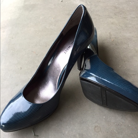Heels by Nine West blue