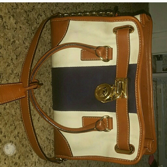 Micheal kors purse