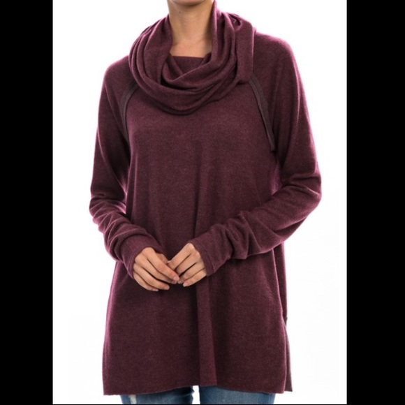 Tops - 🇺🇸Wine Fleece Cowl Neck