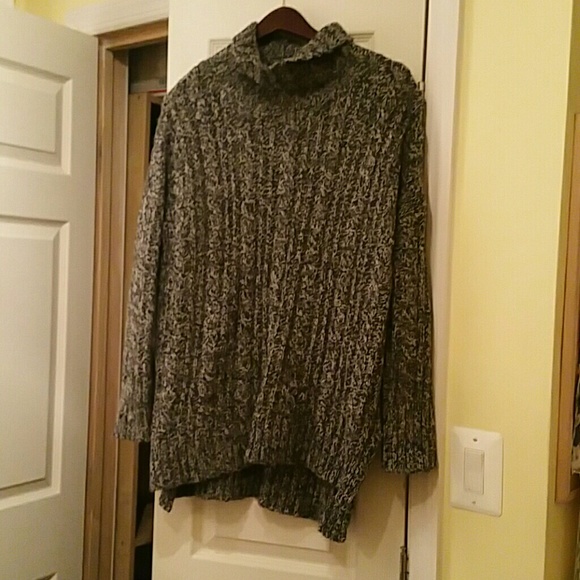 100% wool turtleneck