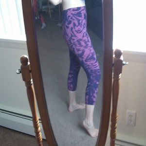 Nike Dri Fit Capris size M