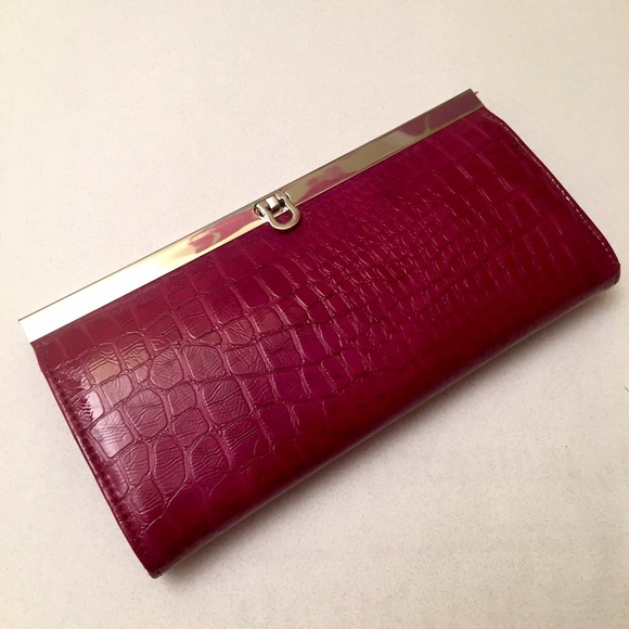 Croc Embossed Wallet