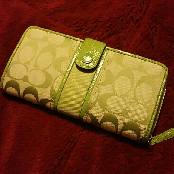 Coach wallet