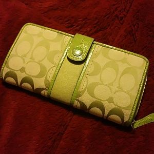 Coach wallet
