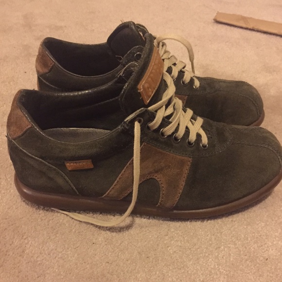 camper sneaker size 8 hiking shoes hardly worn!!