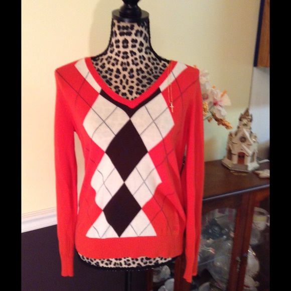 🌹🌹 NWOT Pretty Izod argyle sweater 🌹🌹