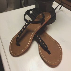 • NWOT • Sandals •