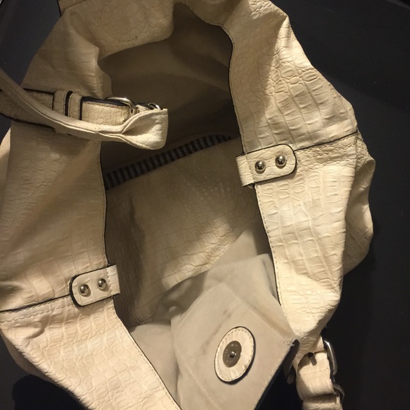 Handbag - Picture 2 of 2