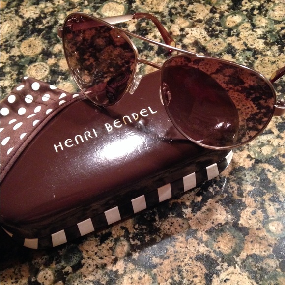 Authentic Henri Bendel Sunnies