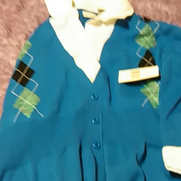 Sweater - Picture 2 of 2