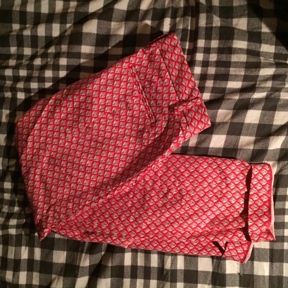 Gap red pattern skinny pants size 00/0🚨