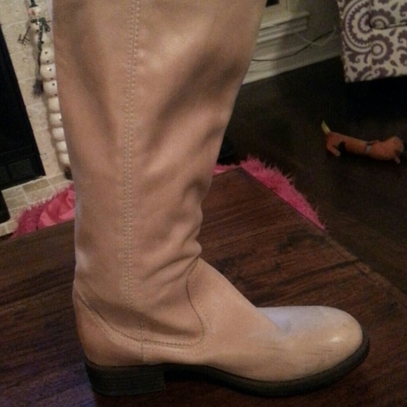 Ladies boots - Picture 2 of 3