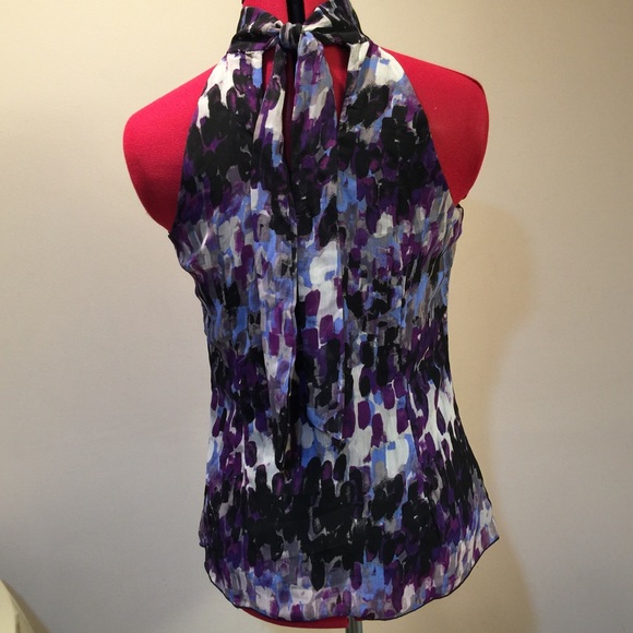 Sleeveless Print Blouse - Picture 2 of 2