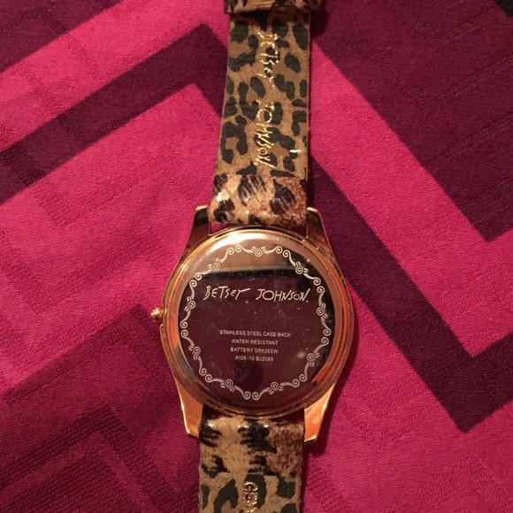 Watch - Picture 3 of 3