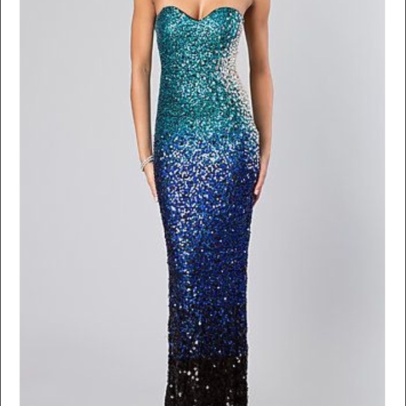 Blue Ombré Prom Dress! Size medium (5-8)