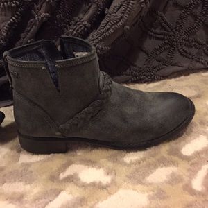 💝 ROXY size 8 beautiful grey booties!
