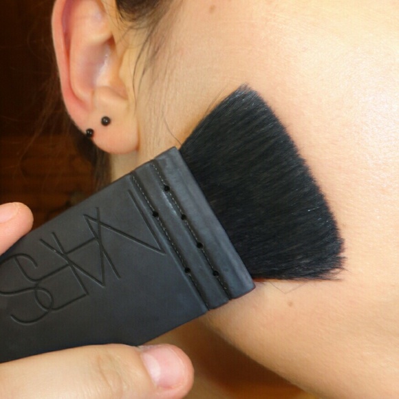 ⚠SOLD⚠ Nars Flat Kabuki Brush - Picture 4 of 4