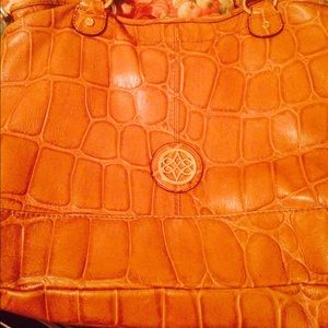 Antonio Melani beige purse asking for 40$