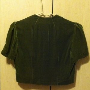 Laundry by Shelli Segal Tops - LAUNDRY Moss Green Velvet Puff Sleeve Bolero Laundry by Shelli Segal Tops - LAUNDRY Moss Green Velvet Puff Sleeve Bolero