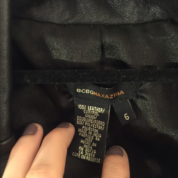 ❌SOLD❌ BCBG Leather Blazer Size 6 - Picture 3 of 4