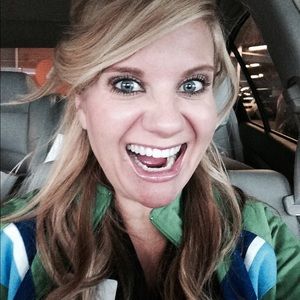 Meet your Posher, Pamela