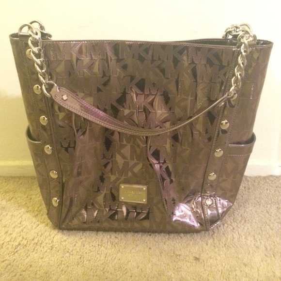 💋SOLD💋 Michael Kors Delancy metallic mirror tote