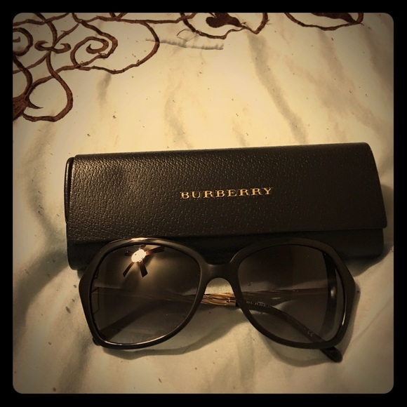 Burberry sunglasses