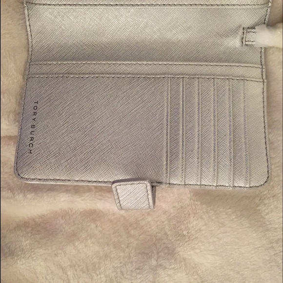 ❌SOLD❌Tory Burch Wristlet Wallet - Picture 4 of 4