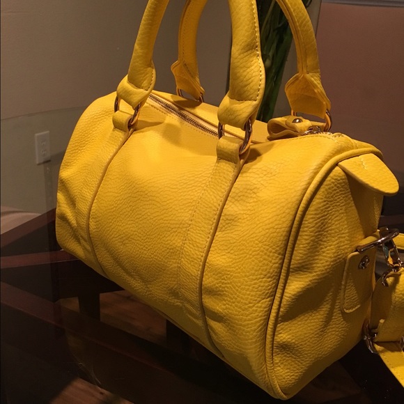 💛💛 Hello Yellow👜💛💛