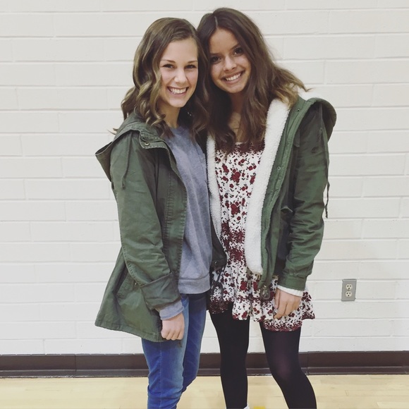 Meet your Posher, Mady