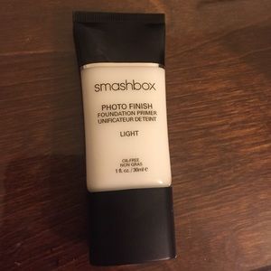 Smash box photo finish foundation primer in light