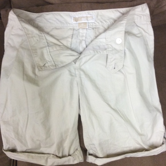Michael Kors khaki/cream women's Bermuda short - Picture 2 of 2