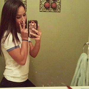 Meet your Posher, Julia