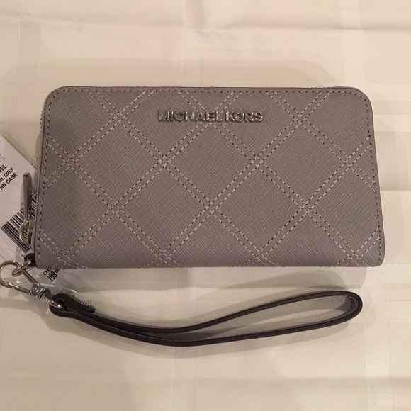 michael kors jet set smartphone wristlet