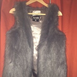 Super Cute Faux Fur Vest!