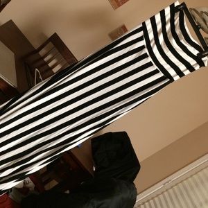 Strapless maternity dress floor length