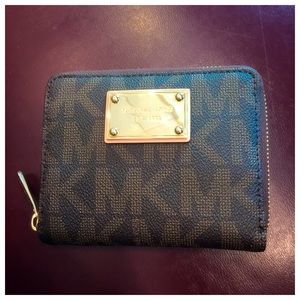 Micheal Kors wallet