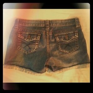 Super cute summery Jean shorts!