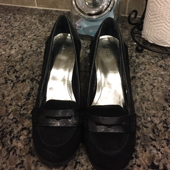 Suede heel