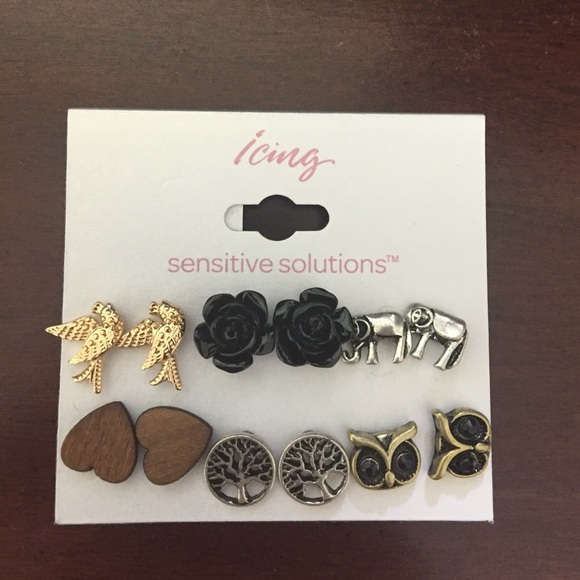 Icing 6 pairs earrings