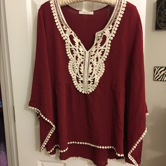 Flowy top bought at Francesca's! - Picture 2 of 4
