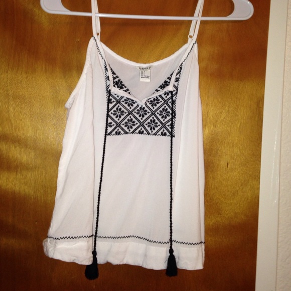 white cropped tank top