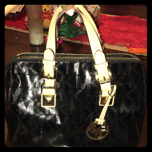 MK BLACK HANDBAG