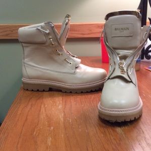 Balmain Paris taiga leather boot